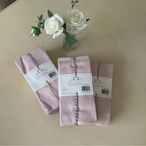 NWT Set of 12 Blush Pink Peach Fabric Dinner Napkins 🍽️